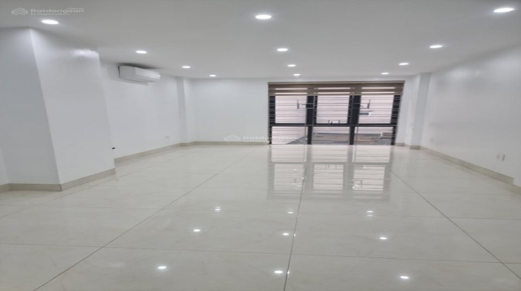 CHO THUÊ NHÀ 4 TẦNG (1,2,3,4) LÀM VP, SPA, TT ĐÀO TẠO LÊ ĐỨC THỌ, TỪ LIÊM, 25 TRIỆU